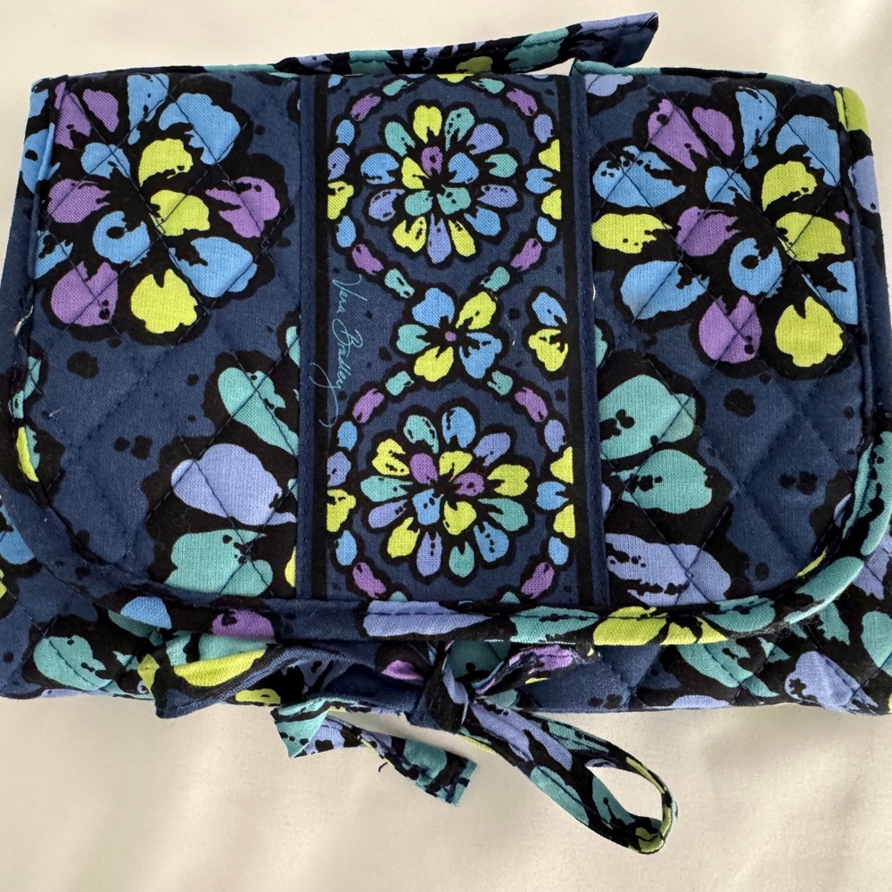 💄Vera Bradley Multicolor Travel Organizer